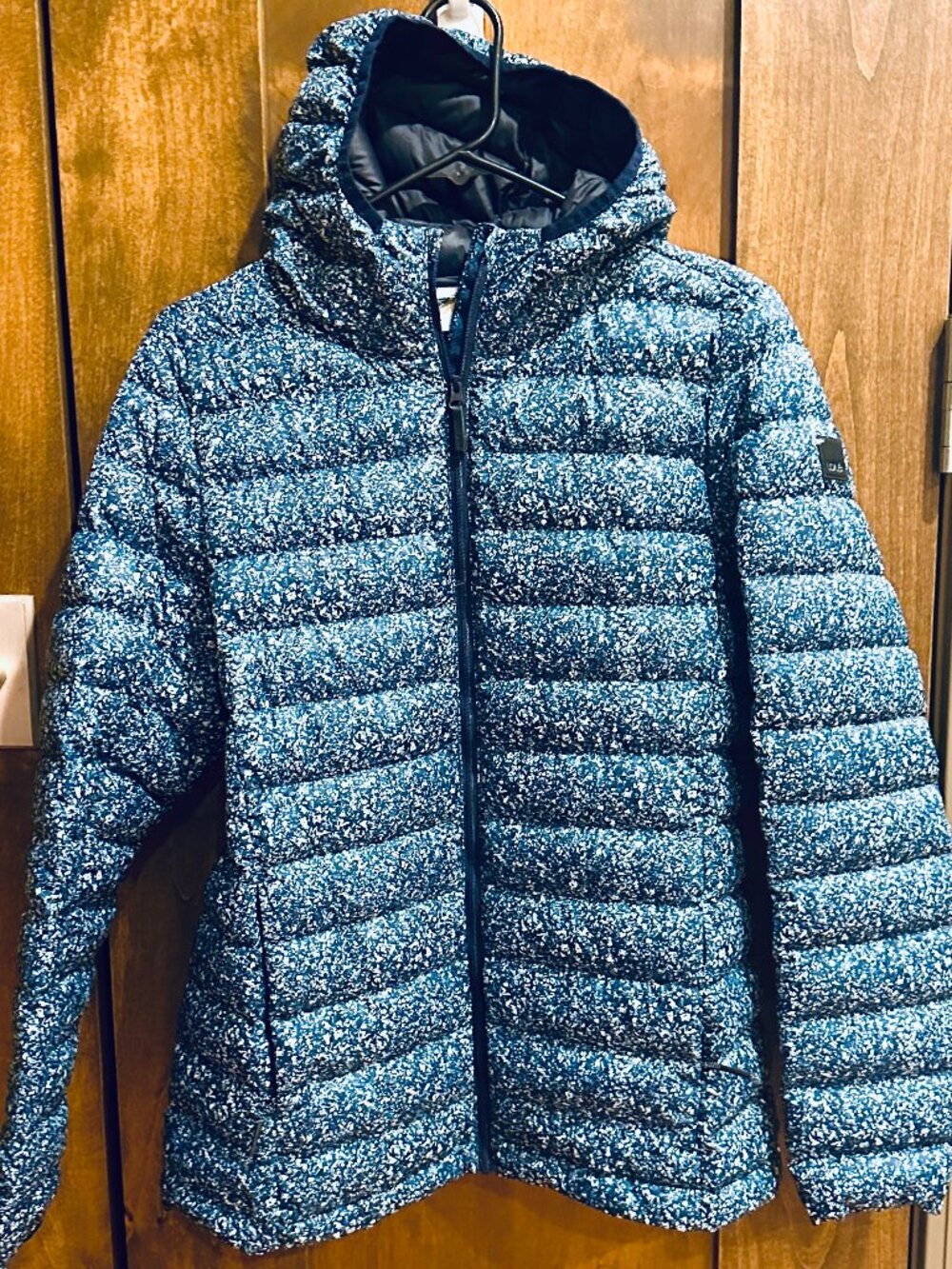 LOLE PUFFER JACKET MEDIUM